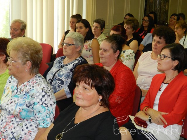 85 éves kórházunk szülészeti osztálya 13